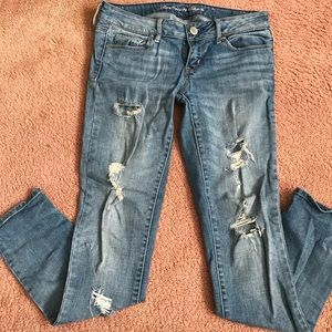Ripped light wash American Eagle outfitters jeans